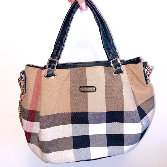 Burberry Handbags - Burberry Tote Bag